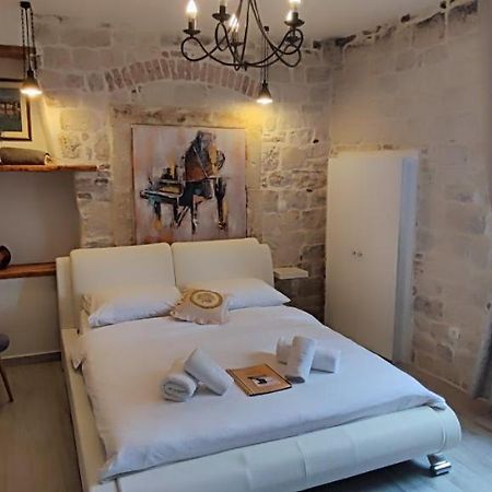 Studios Kadena Trogir - 18Th Century Stone House Eksteriør bilde