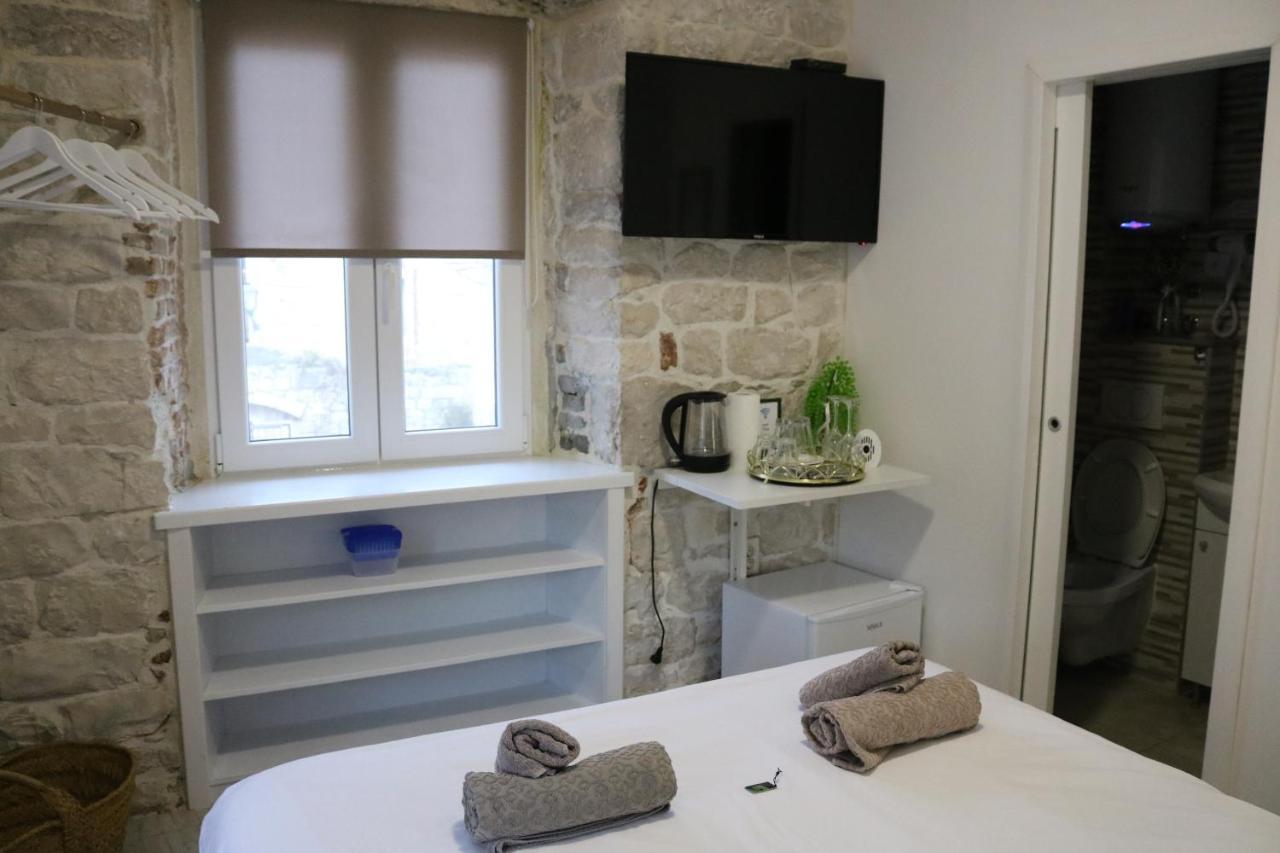 Studios Kadena Trogir - 18Th Century Stone House Eksteriør bilde