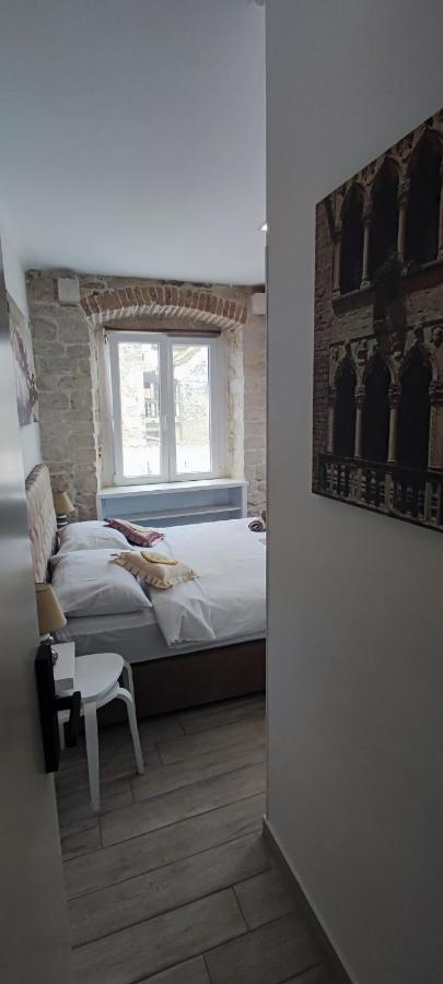 Studios Kadena Trogir - 18Th Century Stone House Eksteriør bilde