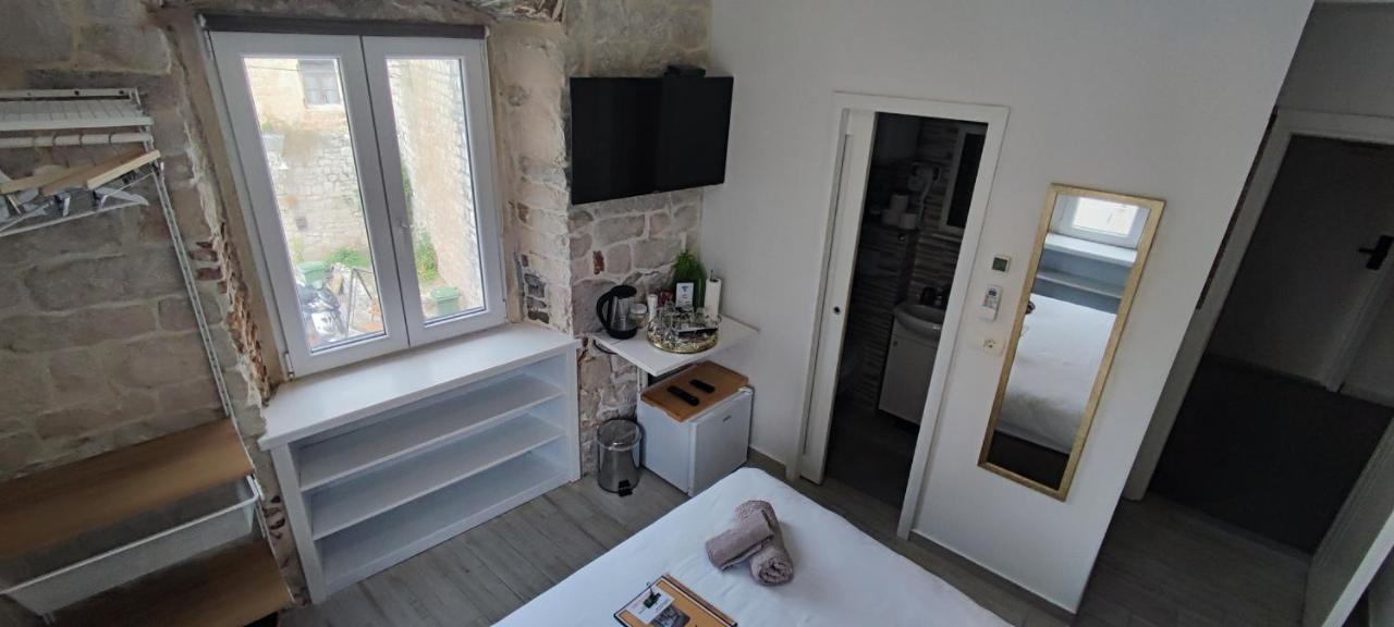 Studios Kadena Trogir - 18Th Century Stone House Eksteriør bilde