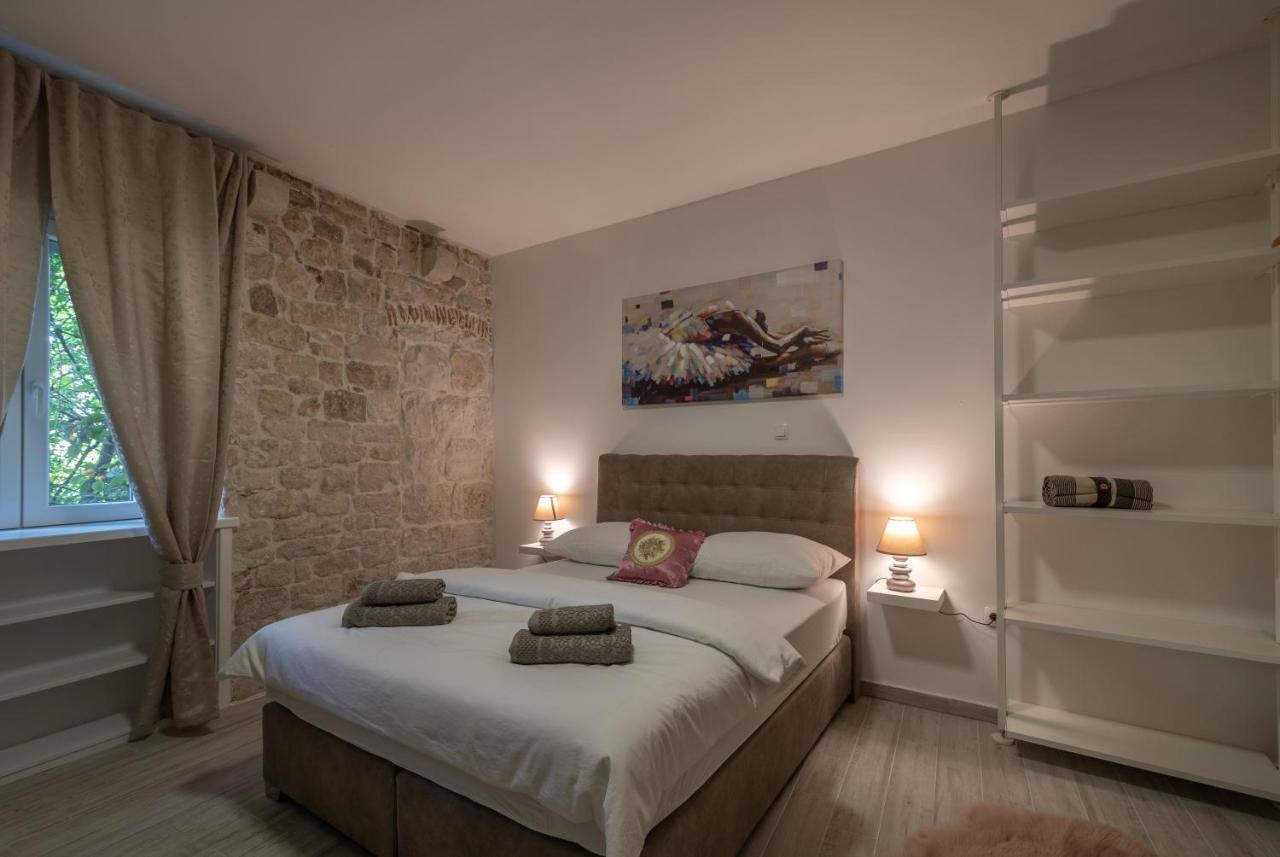 Studios Kadena Trogir - 18Th Century Stone House Eksteriør bilde