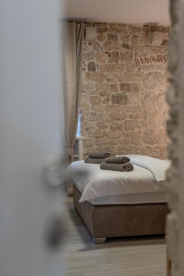 Studios Kadena Trogir - 18Th Century Stone House Eksteriør bilde